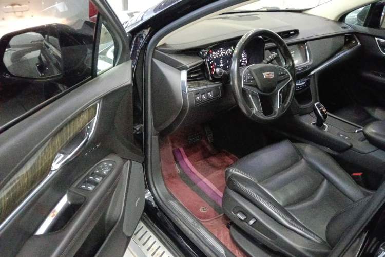 Used Cadillac XT5 2018 25T Luxury Model