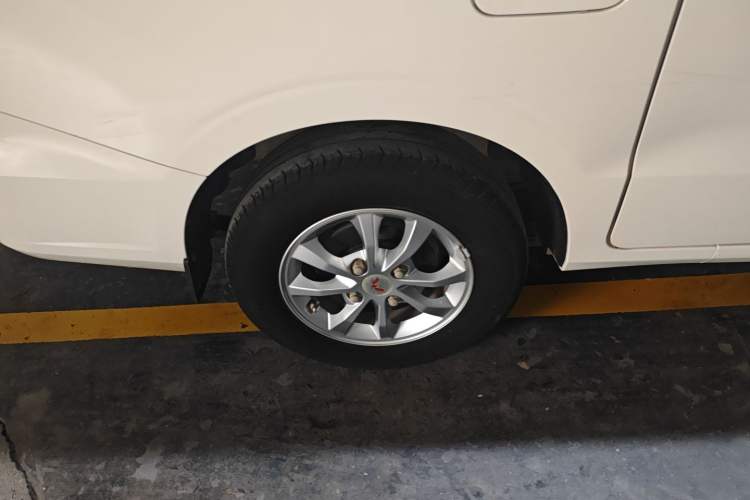 Used Wuling Hongguang V 2021 1.5L Refreshed Enjoyment Edition LAR
