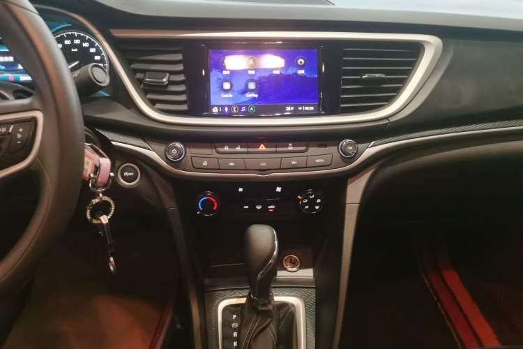 Used Buick GT 2021 Revised Version Flagship 1.5L Automatic Elite Edition Audio And AC Panel