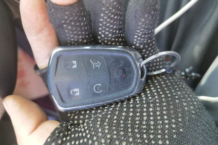 Used Cadillac SRX 2015 3.0L Comfort Version Vehicle Key