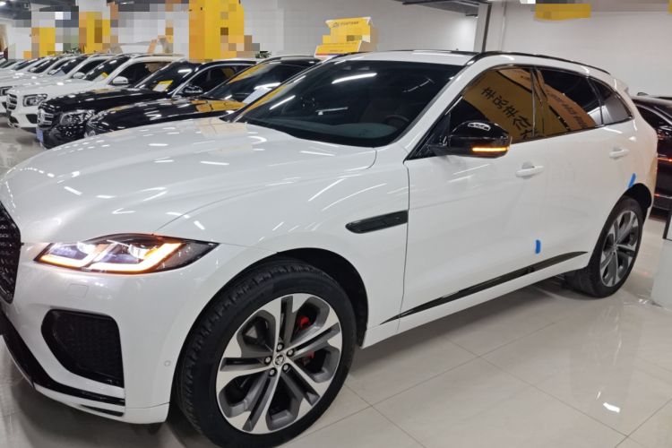 Used Jaguar F-PACE 2024 P250 R-Dynamic HSE Left Side