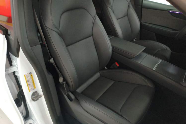 Used Tesla Model Y 2026 Rear-Drive Model
