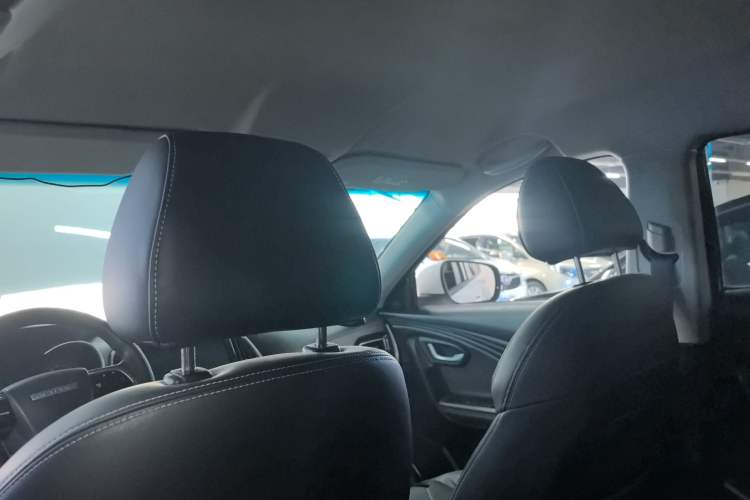 Used JETOUR X70M 2022 1.5T Manual Advanced Partner 7-Seater
