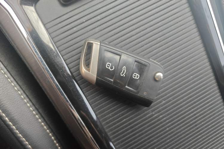 Used Volkswagen Passat 2017 280TSI DSG Luxury Edition