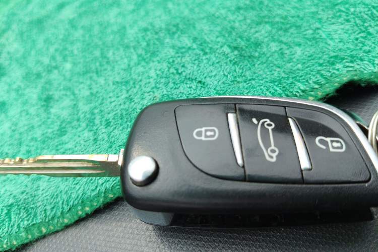 Used Changan Alsvin V5 2012 1.5L Manual Dream Edition
