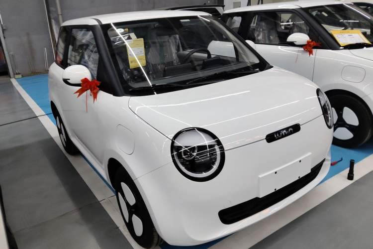 Used CHANGAN NEVO Lumin 2025 205 km Xiangqin Version
