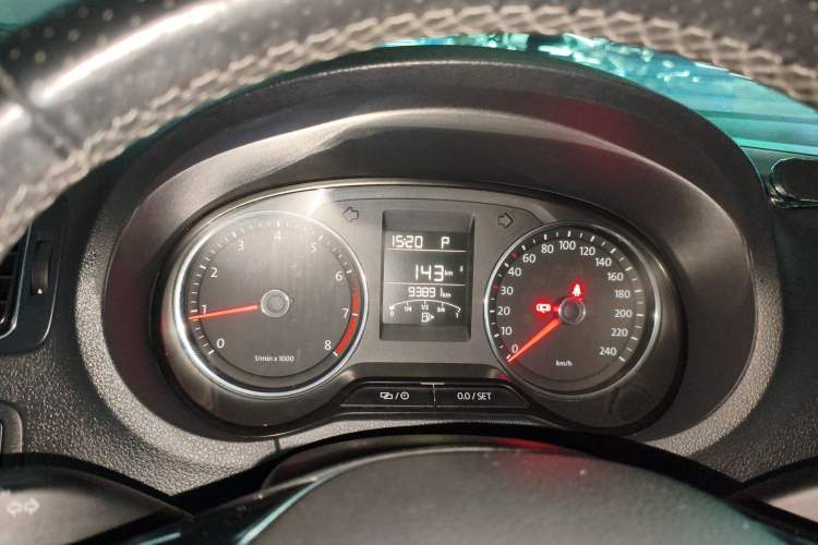 Used Volkswagen Polo 2014 1.6L Cross Polo Automatic Instrument Cluster