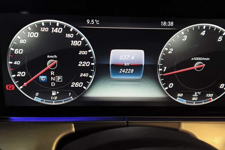 Used Mercedes-Benz E-Class (Import) 2017 E 200 4MATIC Coupe
