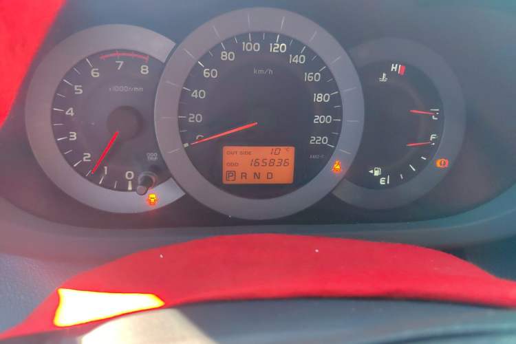 Used Toyota RAV4 2010 2.4L Automatic Deluxe Upgrade Edition Odometer Close Up