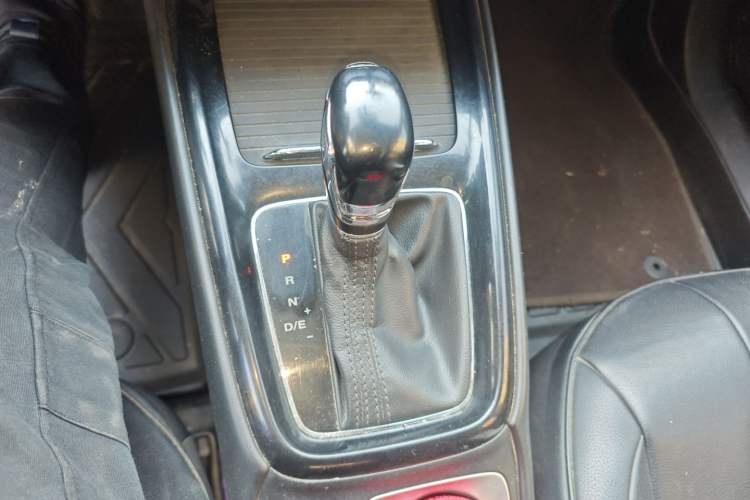 Used Roewe i5 2020 1.5L Automatic 4G Connected Linghao Edition