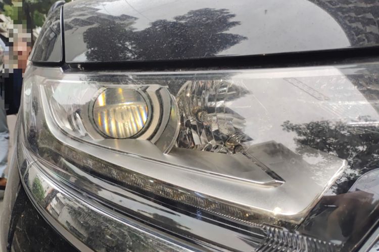 Used Mitsubishi Outlander 2016 2.0L Two-Wheel Drive Fashion Edition 5 Seats
