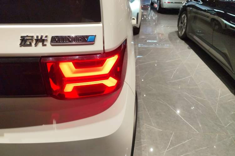 Used Wuling Hongguang MINIEV 2022 GAMEBOY 200km Gaming Edition with Lithium Iron Phosphate