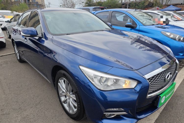 Used Infiniti Q50L 2016 2.0T Comfort Edition Front Right 45 Deg