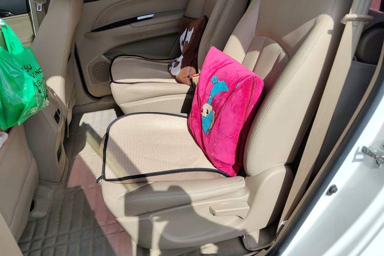 Used Baojun 730 2016 1.5L Manual Luxury Edition 7 Seats Left Rear Seat