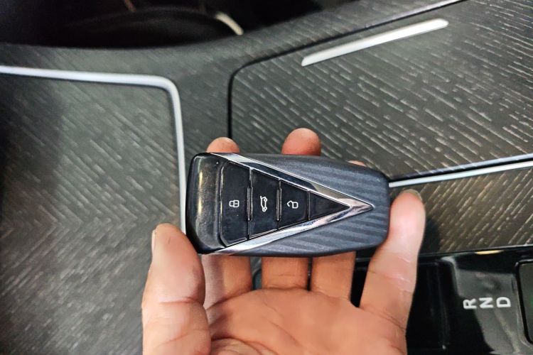 Used Venucia V DD-i 2023 110 km iE Version
