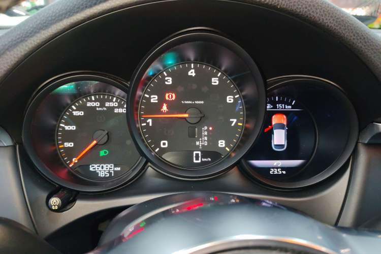 Used Porsche Macan 2018 Macan 2.0T Instrument Cluster