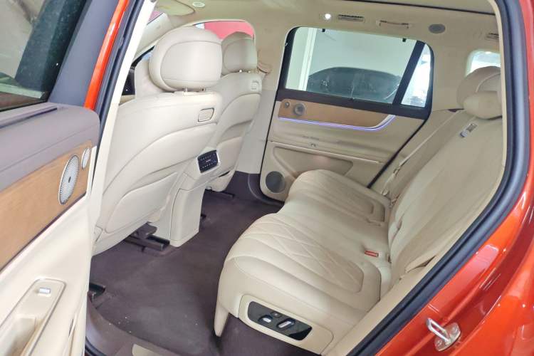 Used Hima AITO M9 2024 Range-Extended Ultra Version 52 kWh 5-Seater Model
