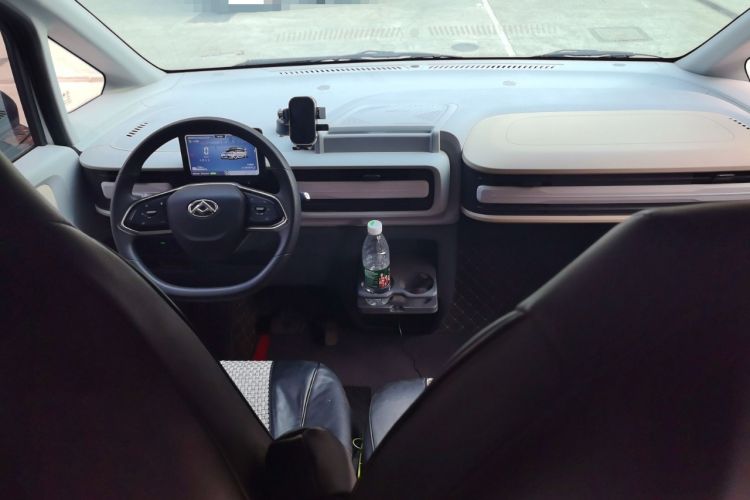 Used SAIC MAXUS Dana V1 2024 V1 Short Wheelbase Low-Roof Multi-Function Version (51 kWh)
