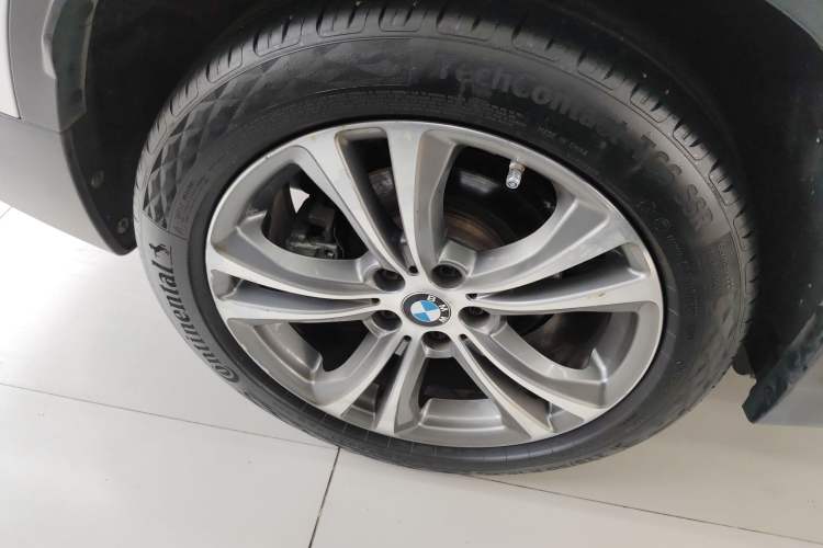 Used BMW X1 New Energy 2020 xDrive30Le Premium Edition Right Rear Wheel Hub