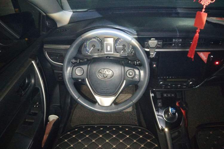 Used Toyota Corolla 2016 Dual-Engine 1.8L E-CVT Elite Edition