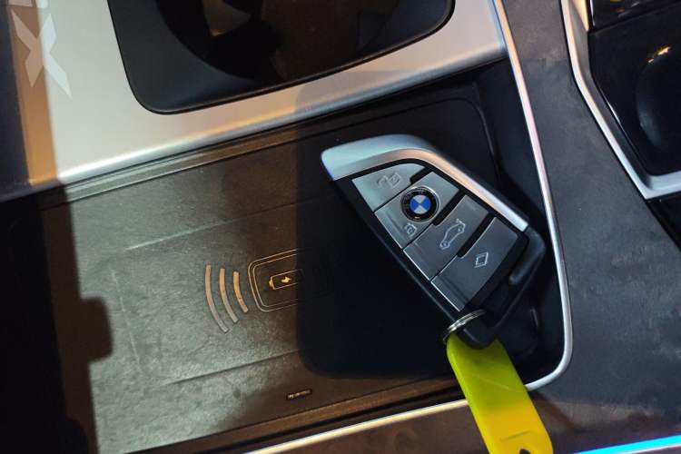 Used BMW X5 2022 xDrive 30Li Luxury M Sport Package