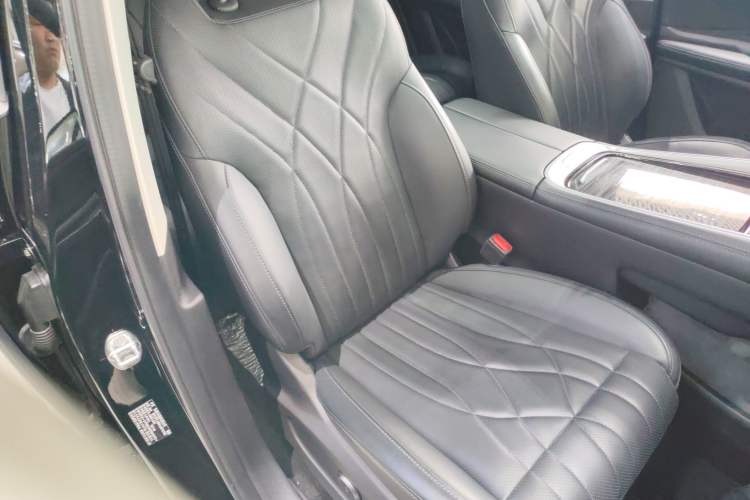 Used EXEED Stellar 2023 400T Two-Wheel Drive Comfort Flyfish Edition