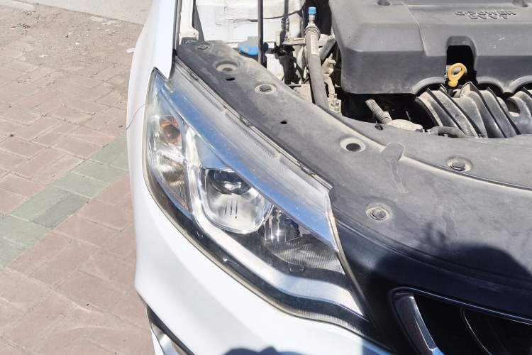 Used Geely Auto Vision 2019 Upgraded Model 1.5L Manual Luxury Version China VI Standard