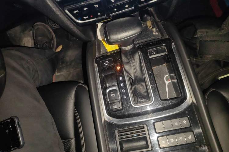 Used GAC Trumpchi GS8 2017 320T Two-Wheel Drive Luxury Smart Connectivity Version (7 Seats)