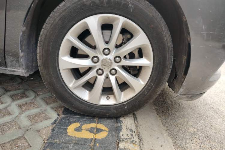 Used Buick GL8 2017 ES 28T Comfort Model China V Standard
