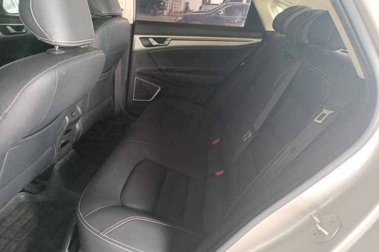 Used Geely Auto Emgrand GL 2017 1.3T Manual Elite Model Left Rear Seat