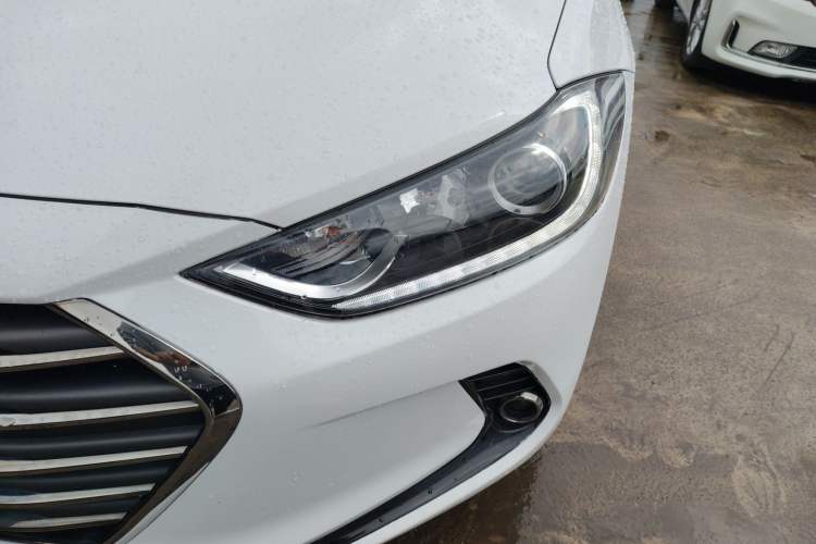 Used Hyundai Elantra (6th Generation / Lingdong) 2018 1.6L Automatic 15th Anniversary Special Edition Left Front Headlight