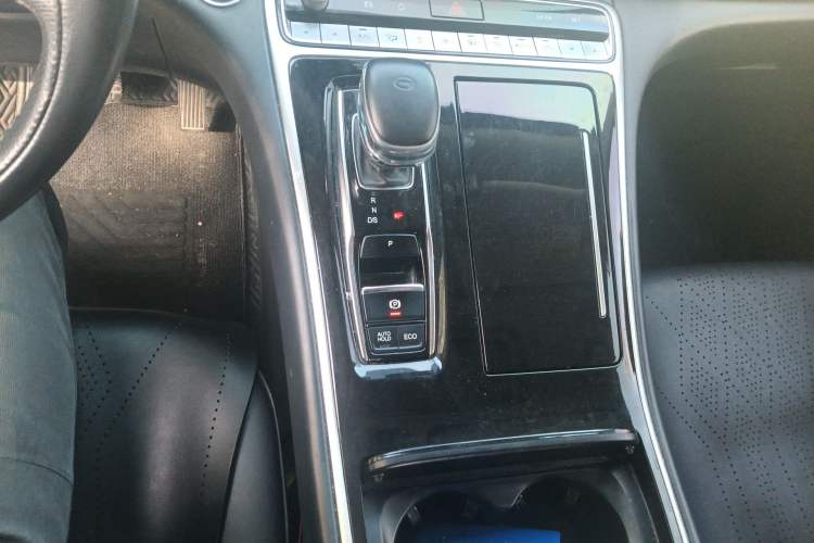 Used GAC Trumpchi M8 2021 Lingxiu Series 390T Deluxe Edition Gear Lever