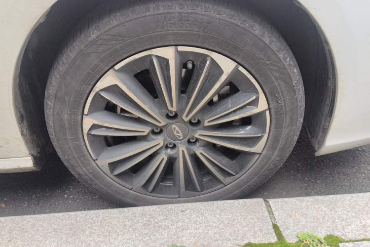 Used Chery Fengyun A8 2024 127 ZHU FENG Version
