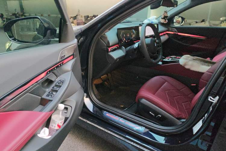 Used BMW 5 Series 2024 530Li Leading Luxury Package
