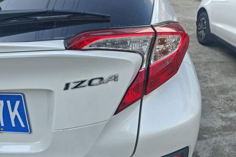 Used Toyota IZOA 2018 2.0L Yichi Edition China V Standard Exterior 3