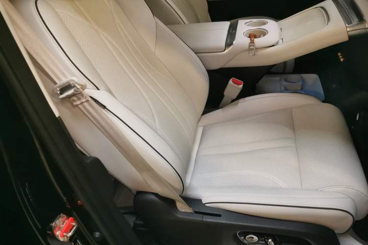 Used XPeng X9 2025 740 Ultra-Long Range Max