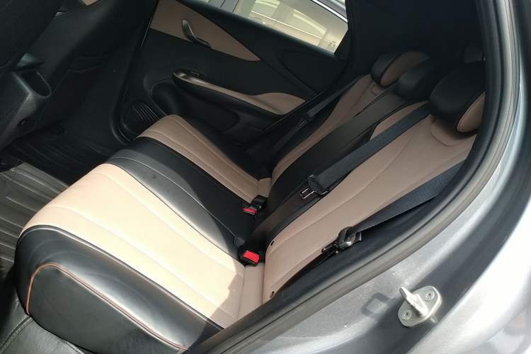 Used BYD Dolphin 2023 420 km Free Version Left Rear Seat