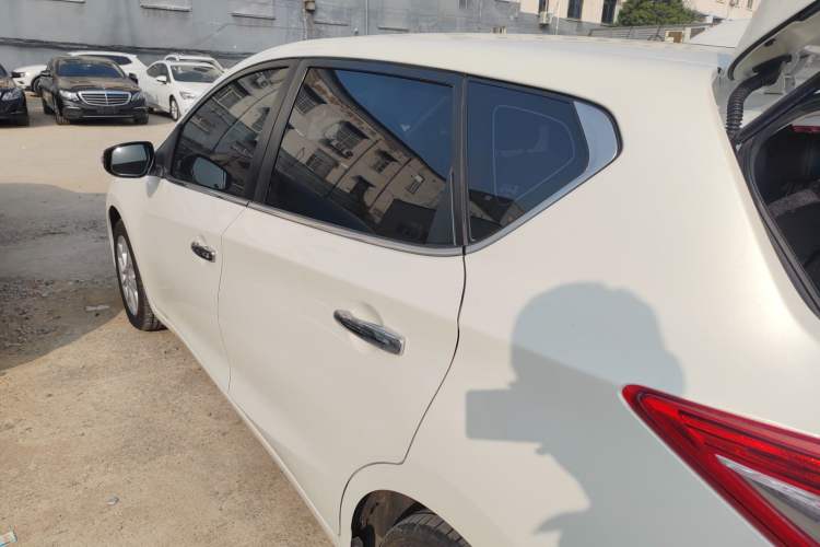 Used Nissan Tiida 2023 1.6L CVT Smart Drive Version