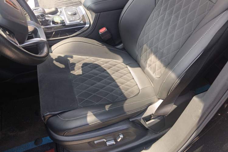 Used Hongqi HS7 2021 2.0T DCT Two-Wheel Drive Smart Connect Flagship Edition