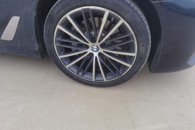 Used BMW 5 Series 2022 Restyled 530Li Leading Edition M Sport Package