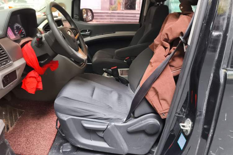 Used JAC Refine M4 2019 Joyful Series 2.0L Manual Business Model China VI