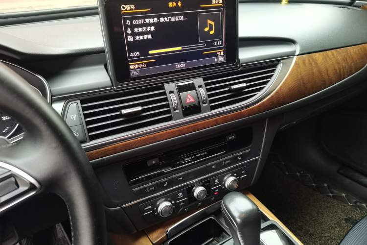 Used Audi A6L 2018 30th Anniversary Edition 35 TFSI Fashion Model