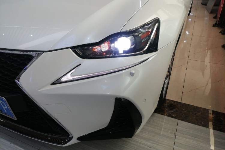 Used Lexus IS 2017 300 Leading Edition