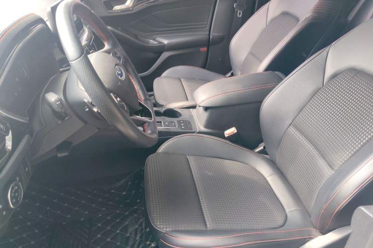 Used Ford Focus 2021 Sedan EcoBoost 180 Automatic ST Line