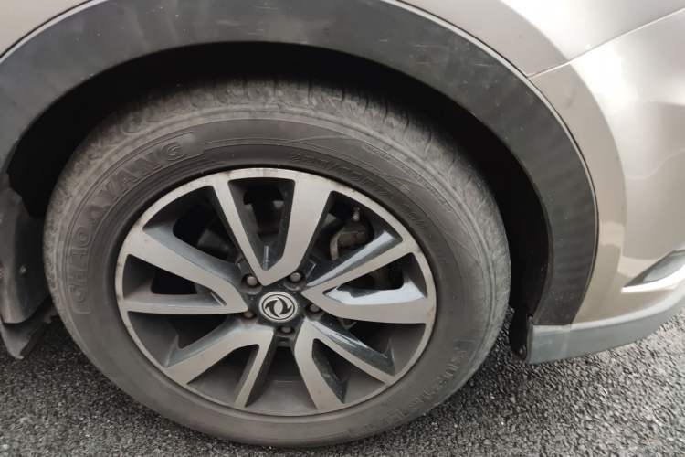 Used Dongfeng Fengon 580 2016 Revised Version 1.5T CVT Luxury Edition
