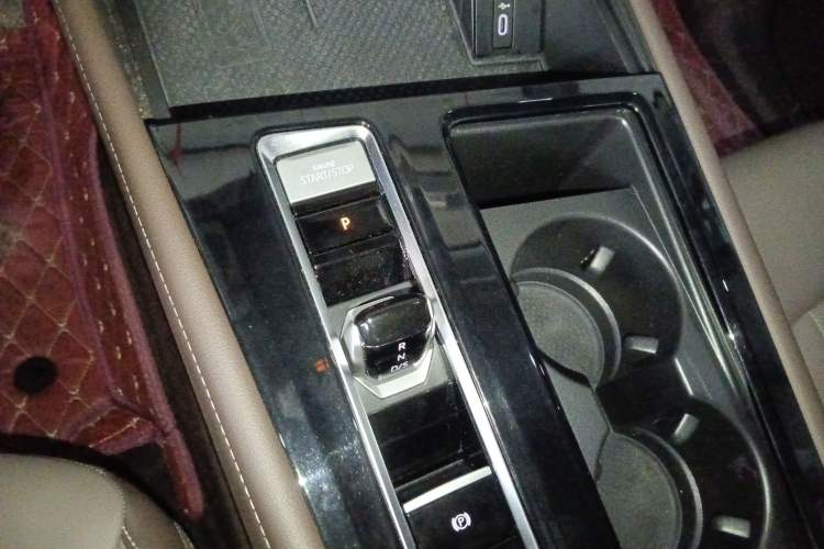 Used Volkswagen Viloran 2024 330TSI Luxury Edition