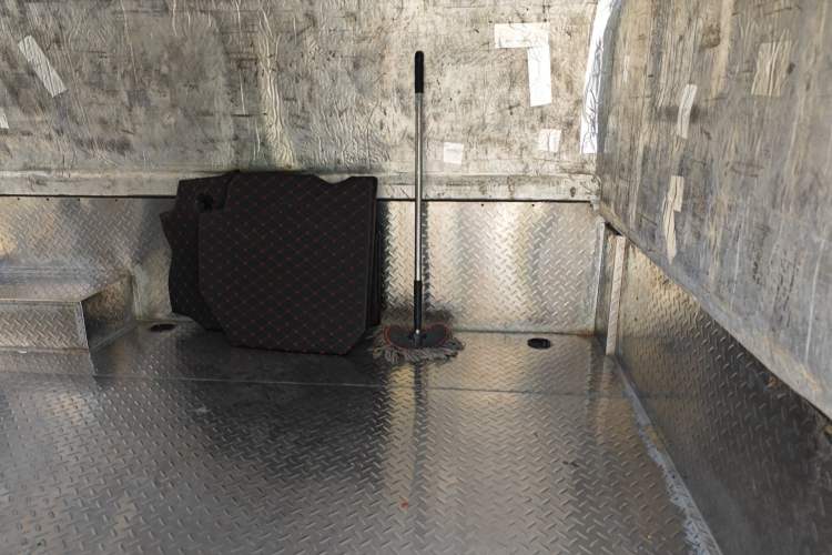 Used Foton Toano 2024 Geely Xianghuo 2.5T Manual Long Wheelbase Ultra-High Roof with Rear Dual Tires 3-Seater