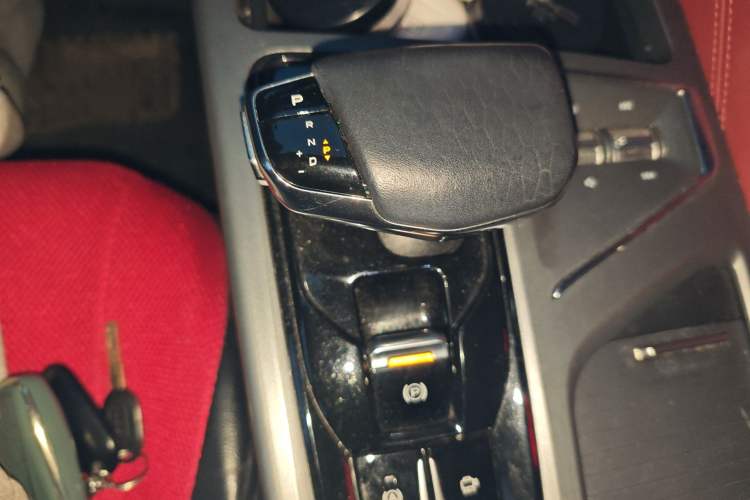 Used CHANGAN CS75 PLUS 2022 2.0T Automatic Pilot Version Gear Lever