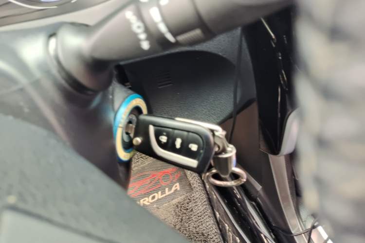 Used Toyota Corolla 2017 Revised Version 1.2T S-CVT GL-i Leather Edition
