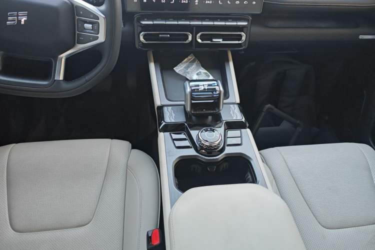 Used JETOUR Shanhai Shanhai T1 2025 150 km to the Lake